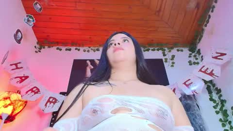 Snapshot of naia_x chatting on October 2025 07:59:01 PM Naia x online show from October 2025 07:59:01 PM