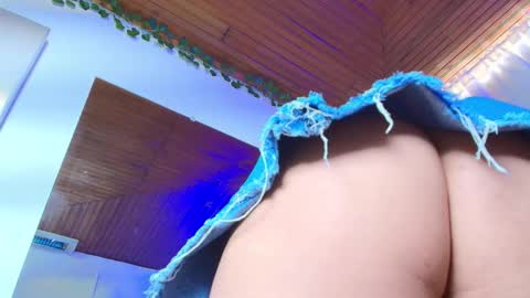 Snapshot of naia_x chatting on November 2025 07:37:01 PM Naia x online show from November 2025 07:37:01 PM