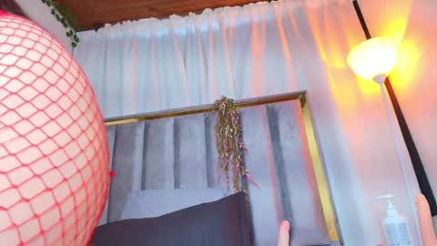 Snapshot of naia_x chatting on February 2026 10:47:01 PM Naia x online show from February 2026 10:47:01 PM