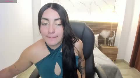 Snapshot of naiah_blue chatting on June 2026 06:45:02 PM naiah_blue online show from June 2026 06:45:02 PM