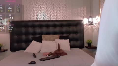 Snapshot of naiaramasson_ chatting on April 2026 12:10:02 PM naiaramasson_ online show from April 2026 12:10:02 PM