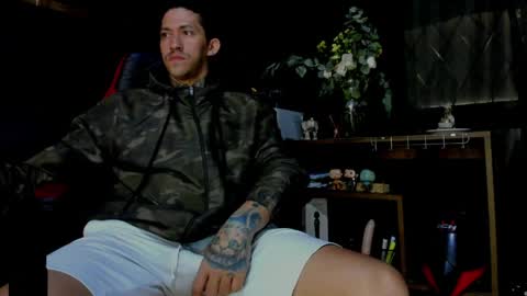 naider_1 online show from April 2026 06:00:02 AM