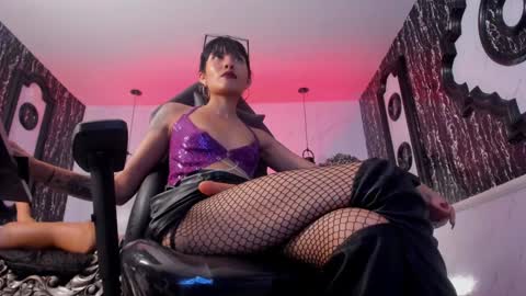 Naila online show from January 2025 01:26:01 AM