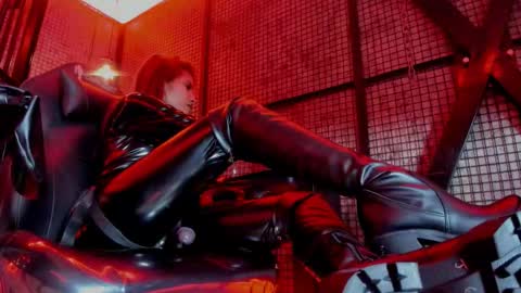 Naila online show from October 2025 03:32:01 PM