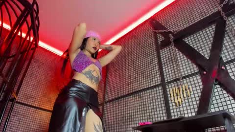 Naila online show from November 2025 03:55:01 PM