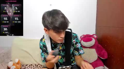 Snapshot of naim_theking chatting on February 2026 12:58:02 AM N A I M T H E K I N G online show from February 2026 12:58:02 AM