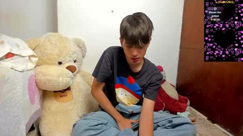 Snapshot of naim_theking chatting on February 2026 04:18:01 PM N A I M T H E K I N G online show from February 2026 04:18:01 PM