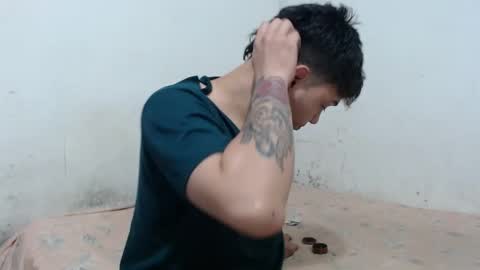 naisha and axel2 online show from October 2025 06:01:02 AM