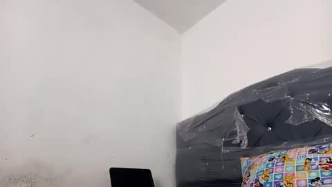 Snapshot of naisha_and_axelh chatting on February 2026 05:39:01 PM naisha and axel2 online show from February 2026 05:39:01 PM