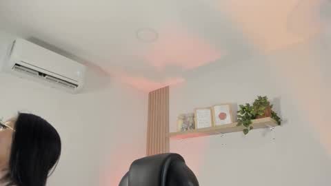 Snapshot of nakamura_san chatting on December 2025 10:13:02 AM INSTAGRAM m2221 online show from December 2025 10:13:02 AM