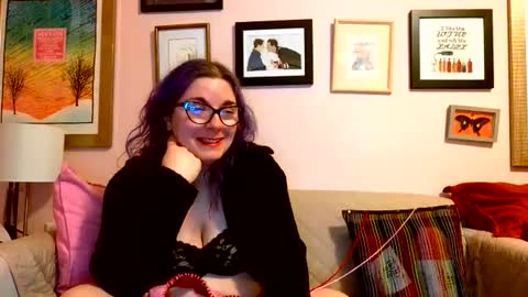 Lizzy online show from February 2025 06:04:01 AM