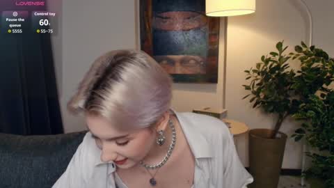 Kate online show from November 2025 11:54:02 AM