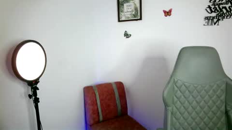 N A L A  NEW instagram nala jordan08 online show from April 2026 05:47:01 PM