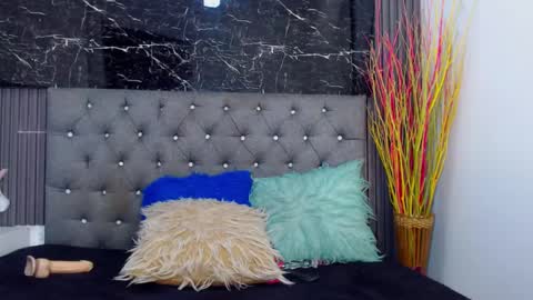 NALAROY online show from February 2025 07:34:01 AM