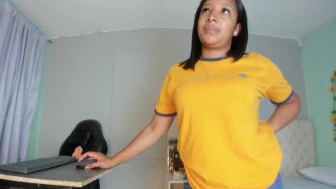 nami_sam online show from March 2025 12:39:02 PM