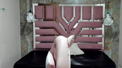 nami_usagi online show from January 2025 11:23:02 AM