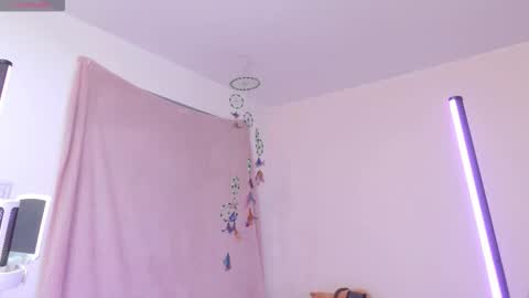 nami_usagi online show from October 2025 05:04:02 PM