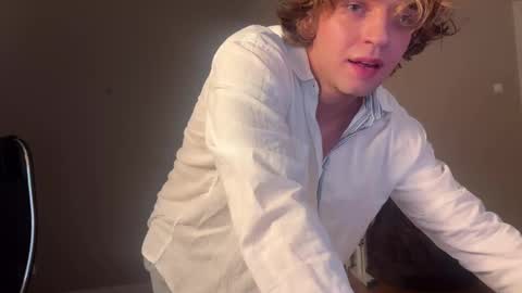 Georges online show from December 2024 08:12:02 PM