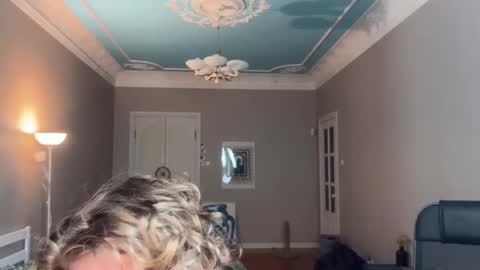 Georges online show from February 2025 10:42:02 PM