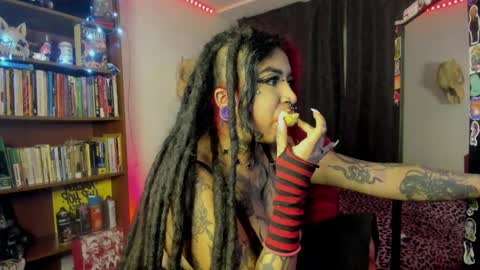 Val  online show from October 2025 01:14:02 AM