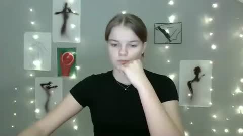 Nana online show from September 2025 09:58:01 AM