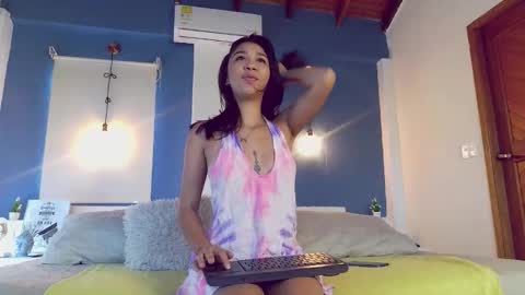 Nana Milan online show from December 2025 12:34:02 PM