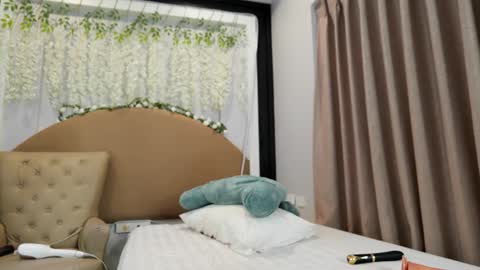 Nana Sakura online show from December 2024 02:55:01 PM