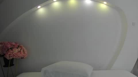 NanaOsaky online show from February 2025 12:28:01 PM