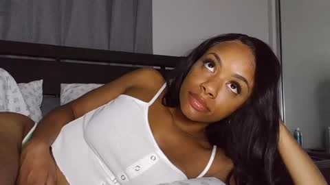 Snapshot of nanneyrose chatting on September 2025 01:49:01 AM Nanneypooh online show from September 2025 01:49:01 AM