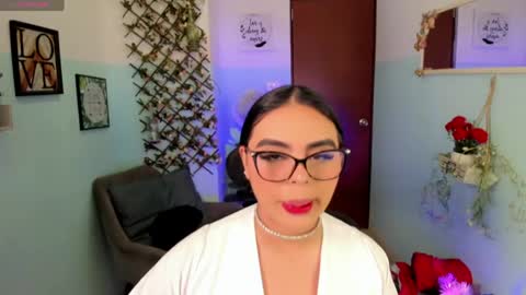 Snapshot of naomi_aniston chatting on June 2026 02:00:02 PM naomi_aniston online show from June 2026 02:00:02 PM