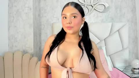 Snapshot of naomi_walker_ chatting on May 2026 07:30:02 PM naomi walker online show from May 2026 07:30:02 PM