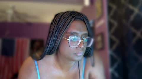 Naomi online show from December 2024 09:11:01 PM