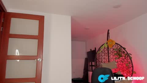 Naomi  online show from April 2026 01:50:01 AM