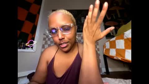 Naomigiirl6 online show from December 2024 01:39:01 AM