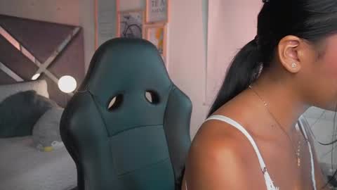 Snapshot of naomigray__ chatting on June 2026 07:46:01 PM Naomi-Gray online show from June 2026 07:46:01 PM