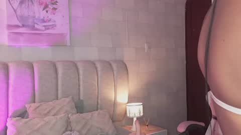 Snapshot of naomigray__ chatting on July 2026 06:46:02 PM Naomi-Gray online show from July 2026 06:46:02 PM
