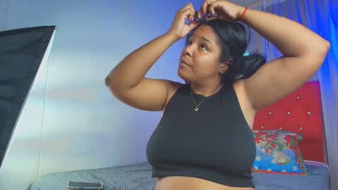 Naomi Campbel online show from October 2025 01:43:02 PM