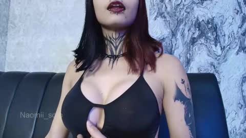 Naomi online show from September 2025 07:46:02 PM