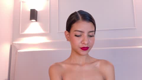 Naomi Klarc online show from December 2024 04:03:02 PM