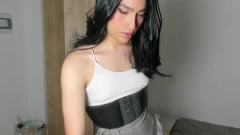 Naomi Moore online show from February 2026 10:10:02 PM