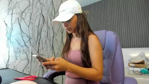 Snapshot of naomis_36 chatting on June 2026 02:08:02 PM Naomis online show from June 2026 02:08:02 PM