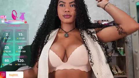 Naomi     online show from December 2025 09:34:02 PM