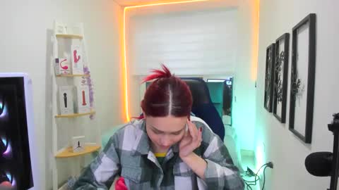 naomy online show from November 2025 07:45:01 PM