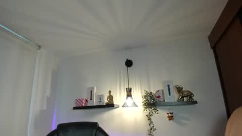 naomy online show from August 2026 10:12:01 PM