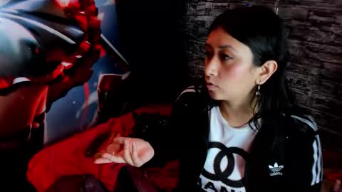 naomy  online show from November 2025 11:42:02 AM