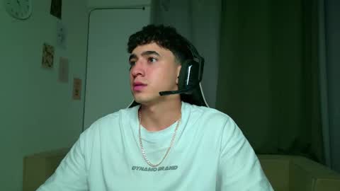 sebastian online show from October 2025 03:58:02 AM