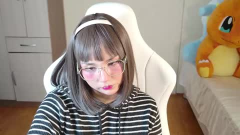 Snapshot of naree_masaki chatting on May 2026 01:27:02 PM Naree online show from May 2026 01:27:02 PM