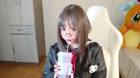 Snapshot of naree_masaki chatting on June 2026 09:11:01 AM Naree online show from June 2026 09:11:01 AM
