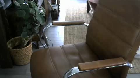 Snapshot of nareth338 chatting on November 2025 07:41:02 PM nareth338 online show from November 2025 07:41:02 PM