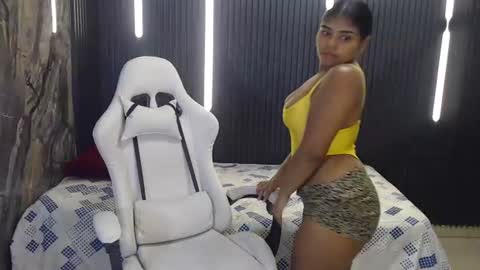 Snapshot of nareya_asha chatting on July 2026 12:30:01 PM NAREYA online show from July 2026 12:30:01 PM